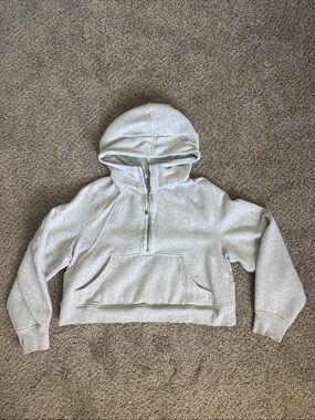 Lululemon Scuba Cropped Light Gray Half-Zip Hoodie size M/L